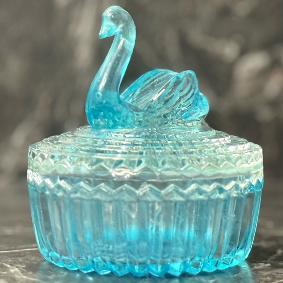 Blue Glass Swan Trinket Dish - Picture 2 of 16
